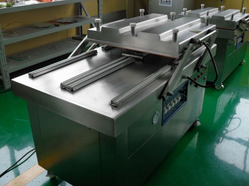  DZ-600/4S 4 seals automatic pneumatic vacuum packaging machine vacuum sealer for small package 